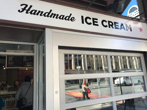 Cafe «Cupcake Royale», reviews and photos, 108 Pine St, Seattle, WA 98101, USA