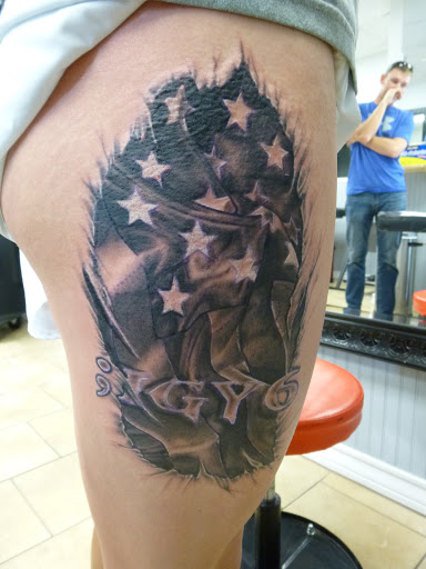 Tattoo Shop «magnum opus tattoo company», reviews and photos, 1817 Padre Blvd #4, South Padre Island, TX 78597, USA