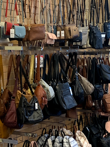 Shoe Store «Shoe Carnival», reviews and photos, 2633 Lakewood Village Dr, North Little Rock, AR 72116, USA