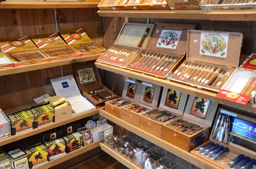 Tobacco Shop «Choice Plus Tobacco», reviews and photos, 31 W 63rd St # 31D, Westmont, IL 60559, USA