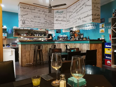 Marieta Café & Picoteo - Pje. Madre Teresa de Calcuta, 2, B, 03400 Villena, Alicante, Spain