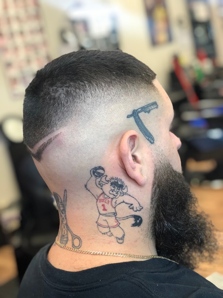Superior Barbershop 60513