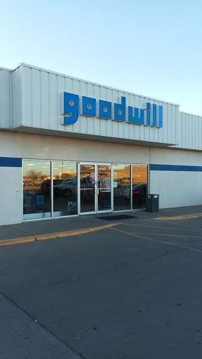 Goodwill Industries of Kansas, 1707 Waldron St, Hutchinson, KS 67502, Thrift Store