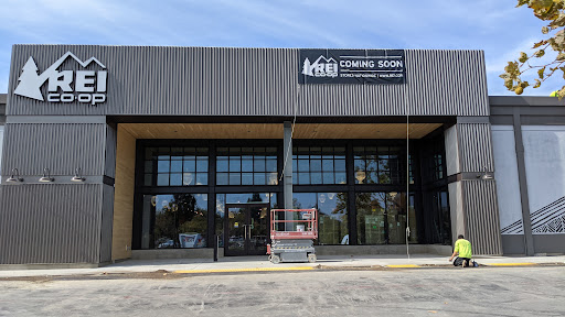 Camping Store «REI», reviews and photos, 2450 Charleston Rd, Mountain View, CA 94043, USA