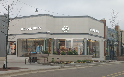 Shopping Mall «Hilldale Shopping Center», reviews and photos, 726 N Midvale Blvd, Madison, WI 53705, USA