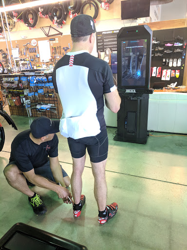 Shoe Store «PRO BIKE+RUN Robinson», reviews and photos, 3100 Robinson Ln, Pittsburgh, PA 15205, USA