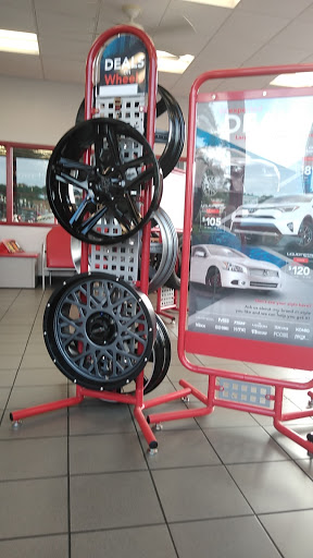 Tire Shop «Discount Tire Store - Sanford, FL», reviews and photos, 3513 S Orlando Dr, Sanford, FL 32773, USA