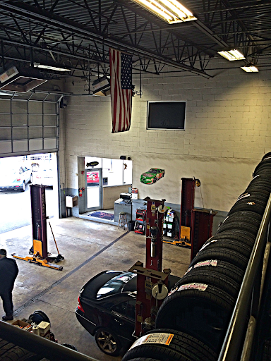 Auto Repair Shop «Mid City Tire & Auto», reviews and photos, 709 Washington Ave, Philadelphia, PA 19147, USA