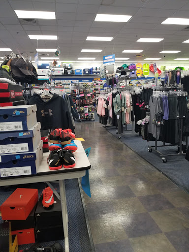 Sporting Goods Store «Big 5 Sporting Goods», reviews and photos, 4743 W 29th St, Greeley, CO 80634, USA