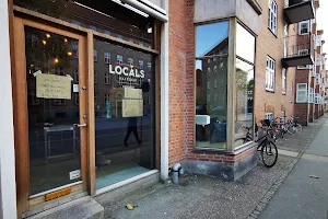 Locals kaffebar image