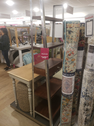 Department Store «T.J. Maxx & HomeGoods», reviews and photos, 7 Neponset St, Worcester, MA 01606, USA