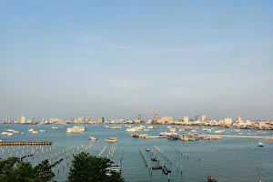 Pattaya Beach Lock 88 image