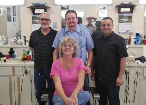 Barber Shop «Deltona Barber Shop», reviews and photos, 1200 Deltona Blvd # 31, Deltona, FL 32725, USA