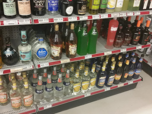 Liquor Store «Pearl Street Beverage», reviews and photos, 240 Pearl St, Burlington, VT 05401, USA