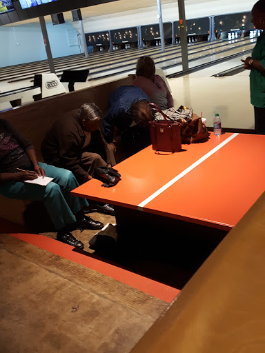 Bowling Alley «The Comet Pub & Lanes», reviews and photos, 2619 N Decatur Rd, Decatur, GA 30033, USA