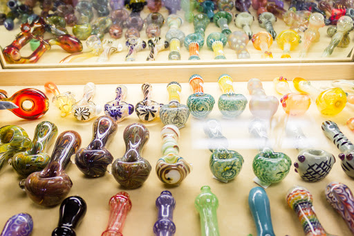 Tobacco Shop «Hempire State Smoke Shop», reviews and photos, 2340 Lyell Ave, Rochester, NY 14606, USA