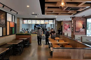 Burger King - Kota Warisan | KIP Sentral Sepang image