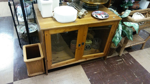 Thrift Store «Happy Tails Thrift Store», reviews and photos, 1825 Springs Rd, Vallejo, CA 94591, USA