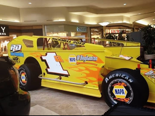 Shopping Mall «Oakdale Mall», reviews and photos, Harry L Dr #601-635, Johnson City, NY 13790, USA