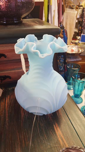 Antique Store «Too Much Stuff Quality Second Hand Treasures», reviews and photos, 1151 Grass Valley Hwy, Auburn, CA 95603, USA