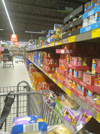 Shopping Mall «The Shoppes at Farmington Valley», reviews and photos, 110 Albany Turnpike, Canton, CT 06019, USA