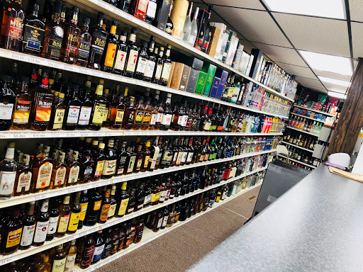Liquor Store «Raman Party Store», reviews and photos, 394 Chicago Dr, Holland, MI 49423, USA