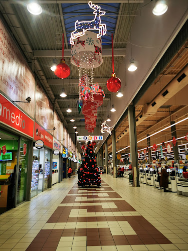 üzletsor, Auchan Aquincum Óbuda korzó - Bevásárlóközpont