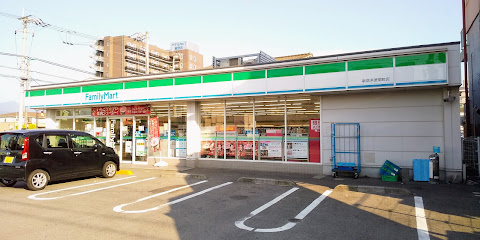 ファミリーマート 新居浜徳常町店