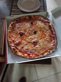 Plats et boissons du Pizzeria Le Kiosque à Pizzas à Marquise - n°11