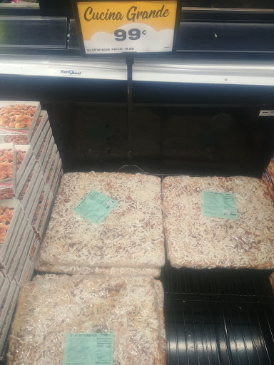 Grocery Store «Grocery Outlet Bargain Market», reviews and photos, 625 Commercial St, Eureka, CA 95501, USA