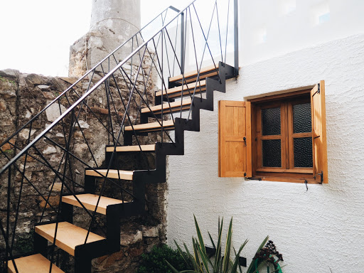 Cottage By Bono Houses