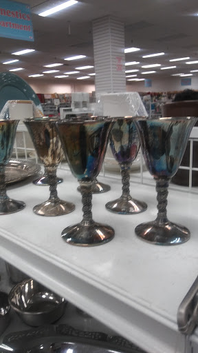 Thrift Store «Impact Thrift Stores - Feasterville», reviews and photos, 91 E Street Rd, Feasterville-Trevose, PA 19053, USA