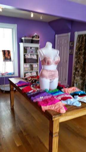 Lingerie Store «La Bellissima Lingerie», reviews and photos, 10 N Williams St, Crystal Lake, IL 60014, USA