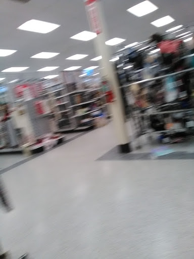 Clothing Store «Ross Dress for Less», reviews and photos, 4404 Dallas Fort Worth Turnpike, Dallas, TX 75211, USA