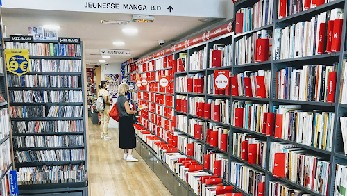 Librairie de livres d'occasion Book Off Paris