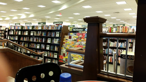 Book Store «Barnes & Noble», reviews and photos, 270 Buckland Hills Dr #1024, Manchester, CT 06040, USA