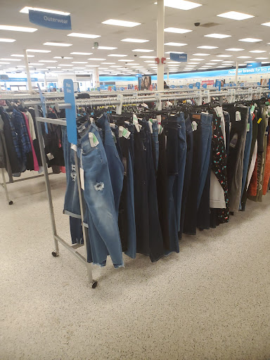 Clothing Store «Ross Dress for Less», reviews and photos, 7111 North Point Pkwy, Alpharetta, GA 30022, USA