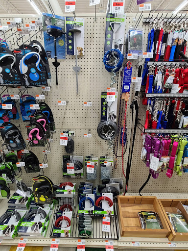 Pet Supply Store «Pet Supplies Plus», reviews and photos, 6845 Highland Rd, White Lake, MI 48383, USA