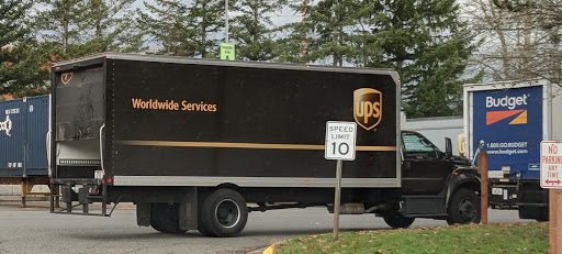 Shipping and Mailing Service «UPS Customer Center», reviews and photos, 18001 NE Union Hill Rd, Redmond, WA 98052, USA