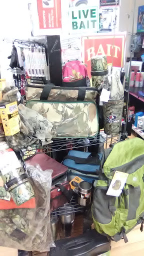 Grocery Store «River country store (live bait sold here )», reviews and photos, 2142 Mission Rd, Harpers Ferry, WV 25425, USA