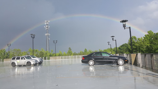 Used Car Dealer «CarMax Home Office», reviews and photos, 12800 Tuckahoe Creek Pkwy, Richmond, VA 23238, USA