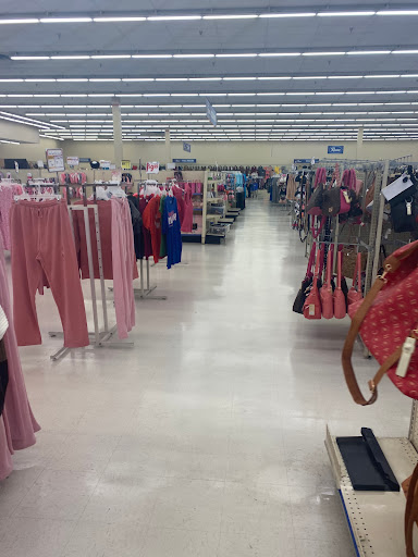 Discount Store «Roses», reviews and photos, 7706 Marlboro Pike, Forestville, MD 20747, USA