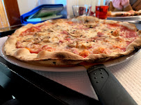 Pizza du Le ty Gwen pizzeria restaurant à Trévou-Tréguignec - n°8