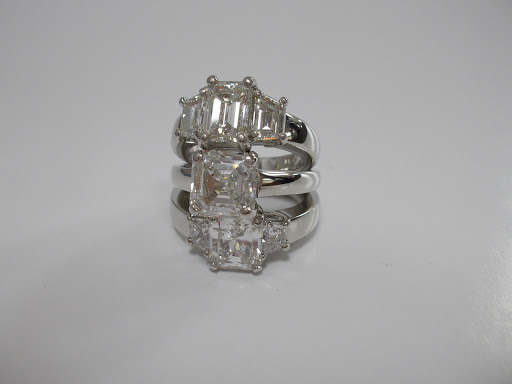 Jewelry Designer «Russ Hollander Master Goldsmith», reviews and photos, 154 Bedford St, Stamford, CT 06901, USA