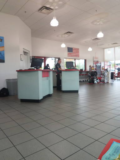 Tire Shop «Discount Tire Store - Keller, TX», reviews and photos, 1701 S Main St, Keller, TX 76248, USA