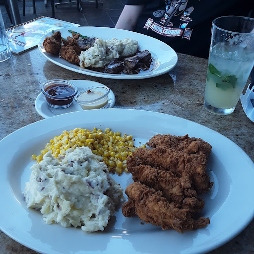 Restaurant «The Cheesecake Factory», reviews and photos, 9309 SW Washington Square Rd, Tigard, OR 97223, USA