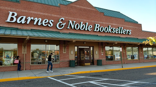 Barnes & Noble Booksellers Moorestown, 1311 Nixon Dr, Moorestown, NJ 08057, USA, 