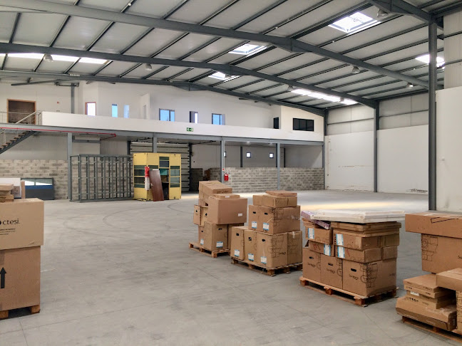 Comentarii opinii despre Hrsf - Materiais De Construção, Unipessoal Lda