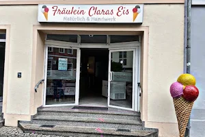 Fräulein Claras Eis image