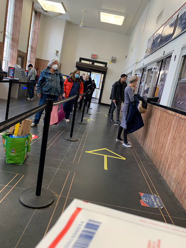 Post Office «United States Postal Service», reviews and photos, 10628 Queens Blvd, Forest Hills, NY 11375, USA